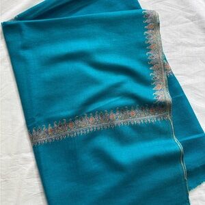 Vintage pashmina Elegant Silk Embroidered Scarf